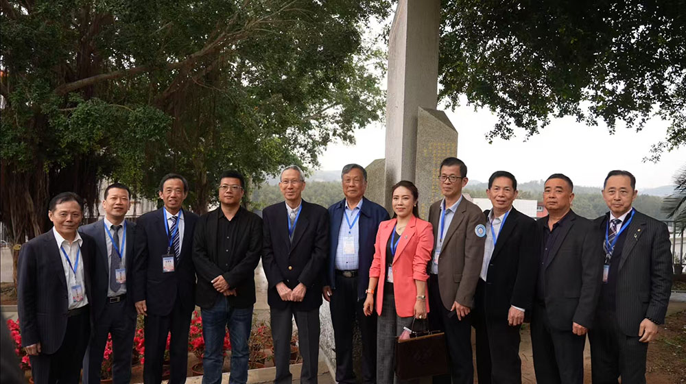 1744112209204347.jpg 1744112209204347.jpg