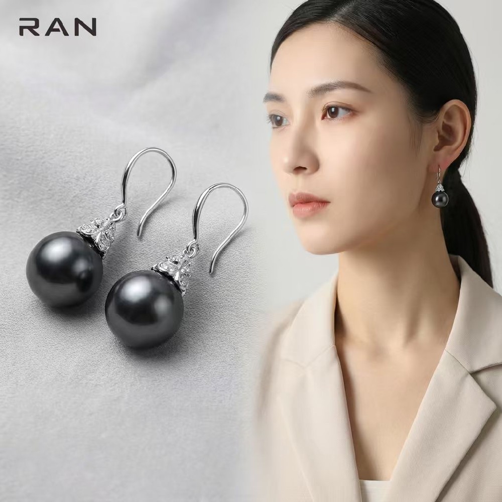 把深海星光戴在耳边✨大溪地黑珍珠耳坠