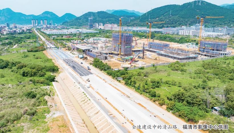清山路重点民生道路工程进入收尾冲刺预计9月底建成通车